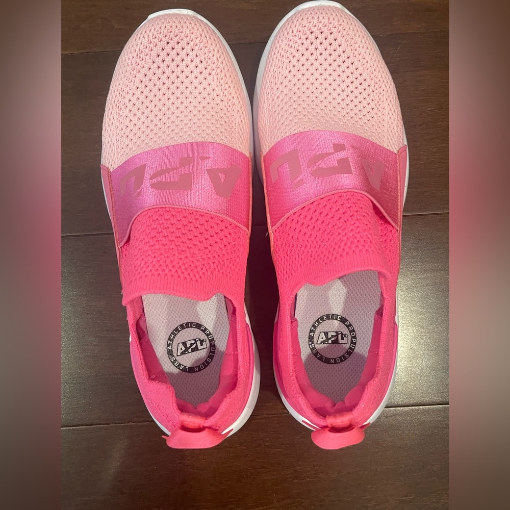 APL Vibrant Pink Slip-On Sneakers breast cancer awareness nwot nwob 7